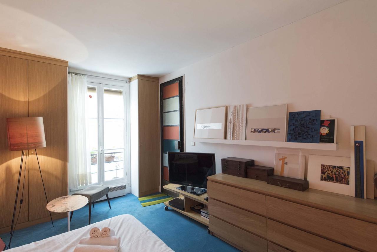 Veeve - Peaceful Pigalle